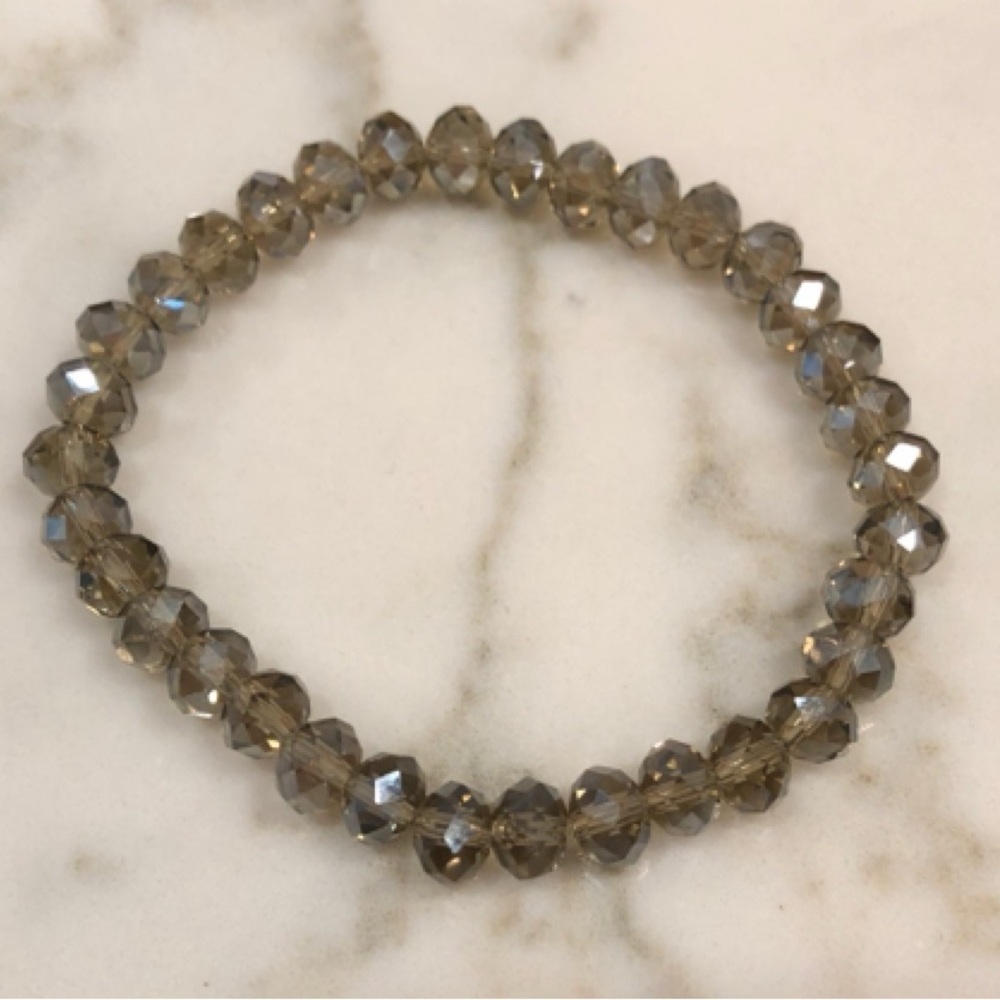 ⛱️🔥Boutique - Smoky Gray Crystal Faceted Stretch Bracelet - OS